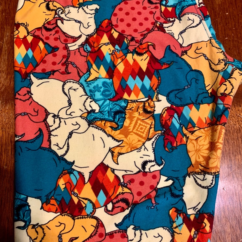 Rare NWOT Nightmare before Christmas oogie boogie leggings!!